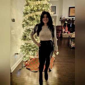 Meet your Posher, Fatima